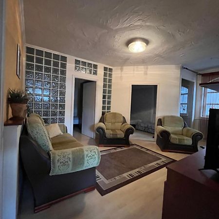 Tocc Apartman Gyál Екстериор снимка