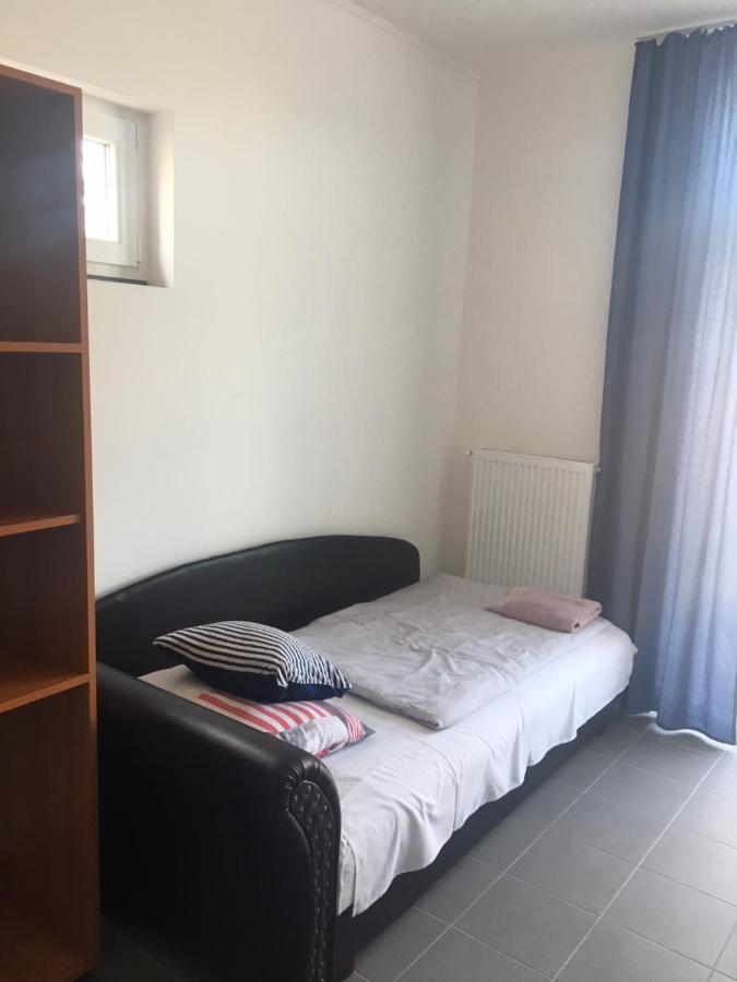 Tocc Apartman Gyál Екстериор снимка