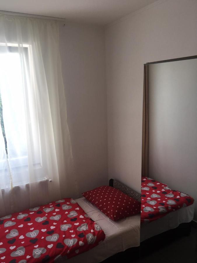 Tocc Apartman Gyál Екстериор снимка