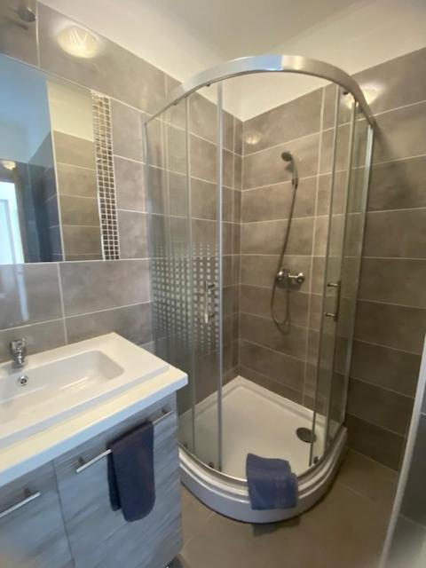 Tocc Apartman Gyál Екстериор снимка